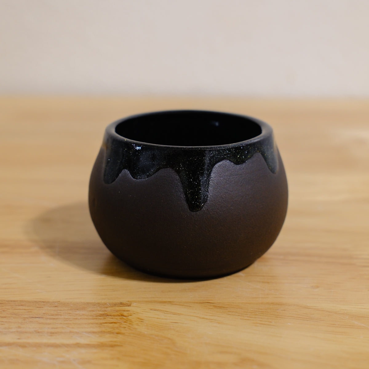 Black Shimmer Burnished Cauldron