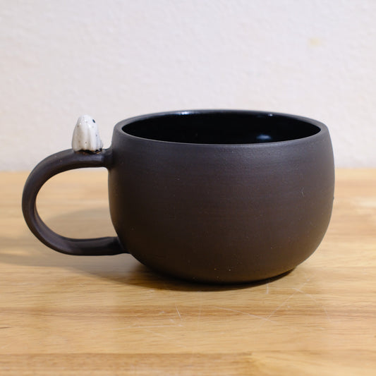 Peak-a-ghost Mug