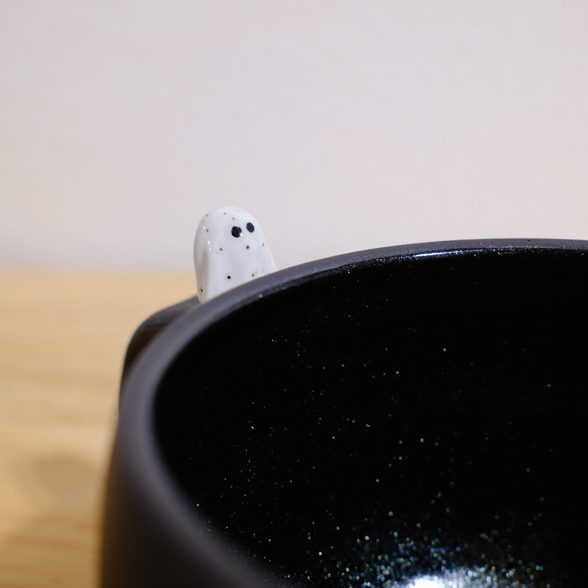 Peak-a-ghost Mug